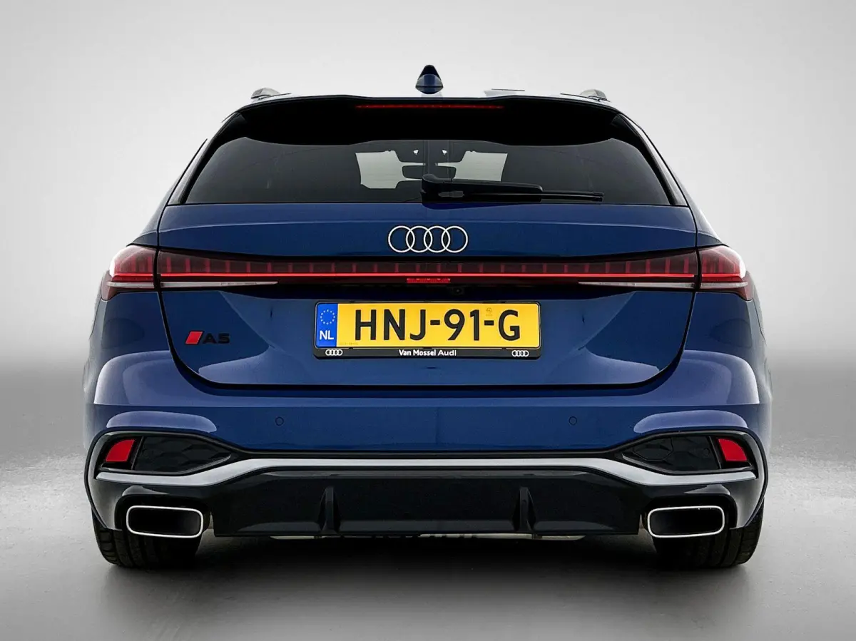 2.0 TFSI S edition 204 PK | Adaptive cruise control l Privacy glas l Achteruitrijcamera l Airco l Navigatie l Apple Carplay / Android Auto l Verwarmbare voorstoelen l Audi virtual cockpit pl