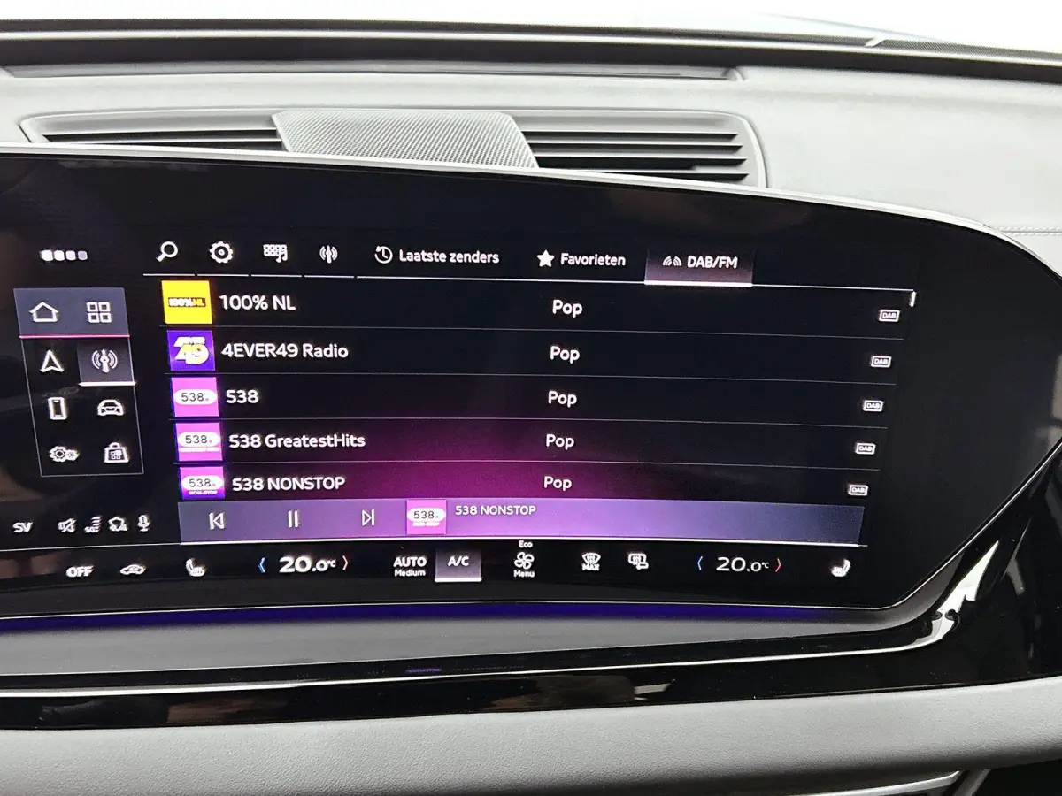 2.0 TFSI S edition 204 PK | Adaptive cruise control l Privacy glas l Achteruitrijcamera l Airco l Navigatie l Apple Carplay / Android Auto l Verwarmbare voorstoelen l Audi virtual cockpit pl