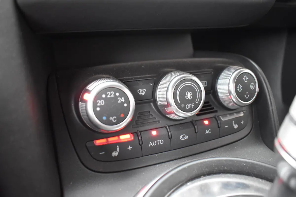 4.2 V8 FSI 49000KM! Audi R8 4.2 V8 FSI