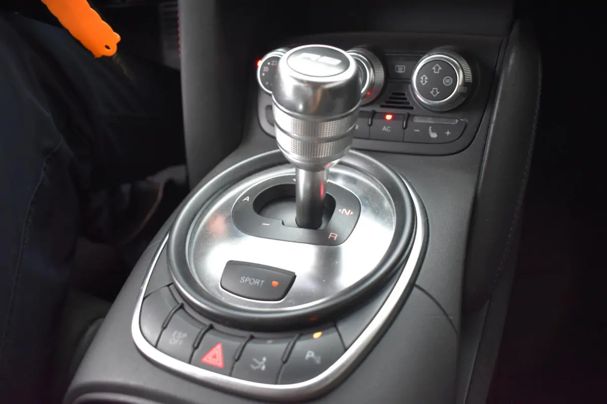 4.2 V8 FSI 49000KM! Audi R8 4.2 V8 FSI