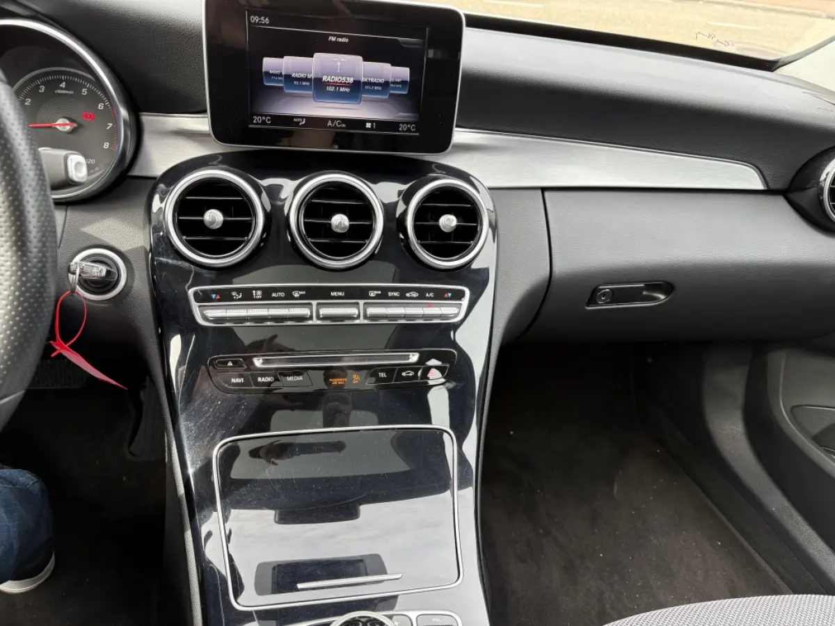 180 Sport Edition | AMG Styling | Panodak | Trekhaak | Navi | Camera