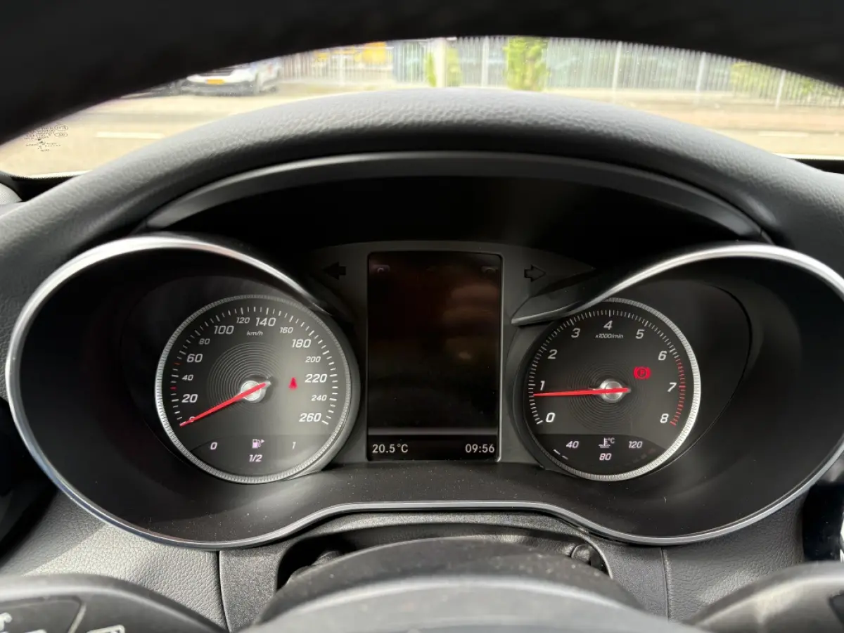 180 Sport Edition | AMG Styling | Panodak | Trekhaak | Navi | Camera