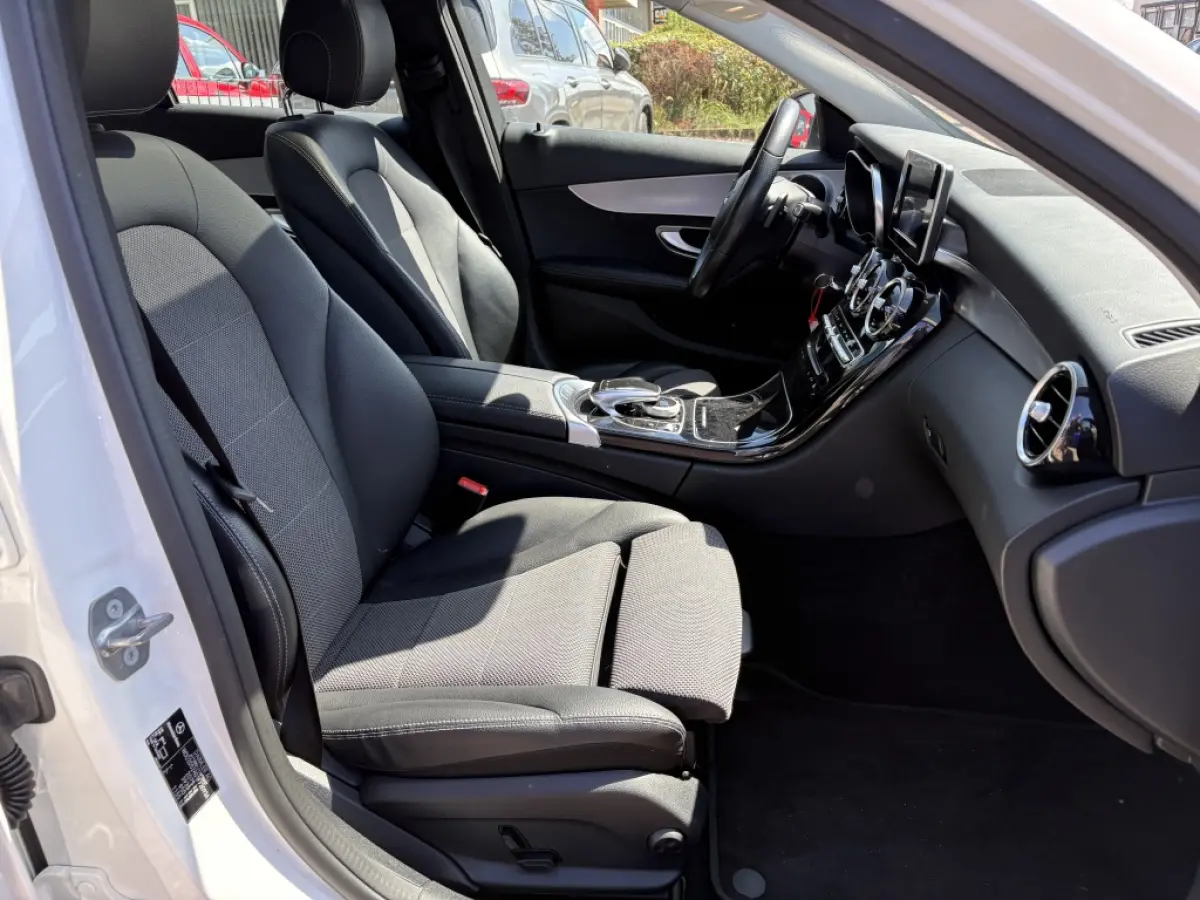 180 Sport Edition | AMG Styling | Panodak | Trekhaak | Navi | Camera