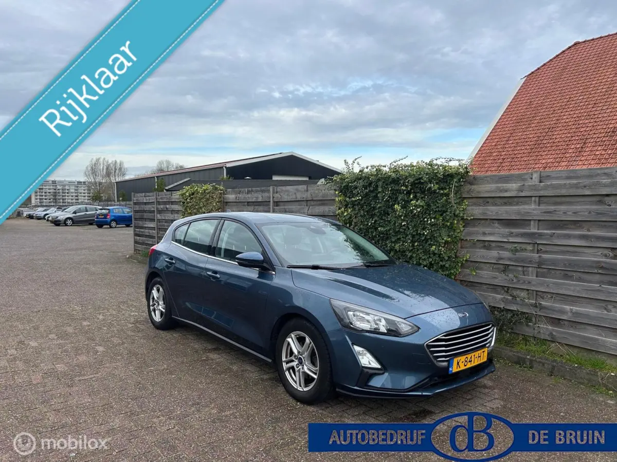 1.0 EcoBoost Hybrid Trend Edition Business Navigatie Camera