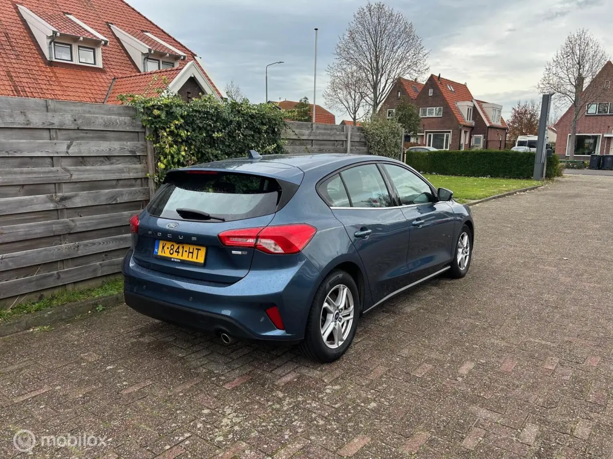 1.0 EcoBoost Hybrid Trend Edition Business Navigatie Camera