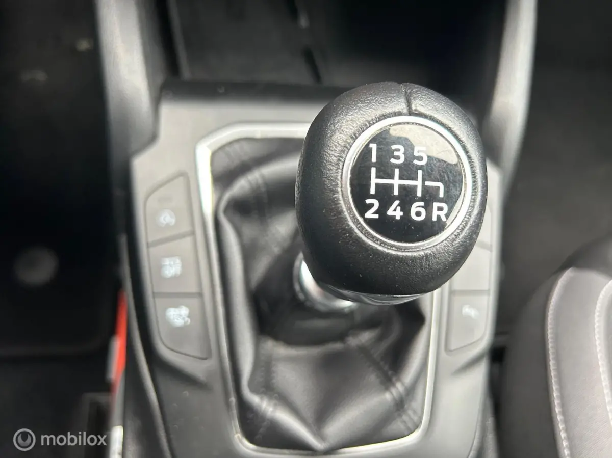 1.0 EcoBoost Hybrid Trend Edition Business Navigatie Camera