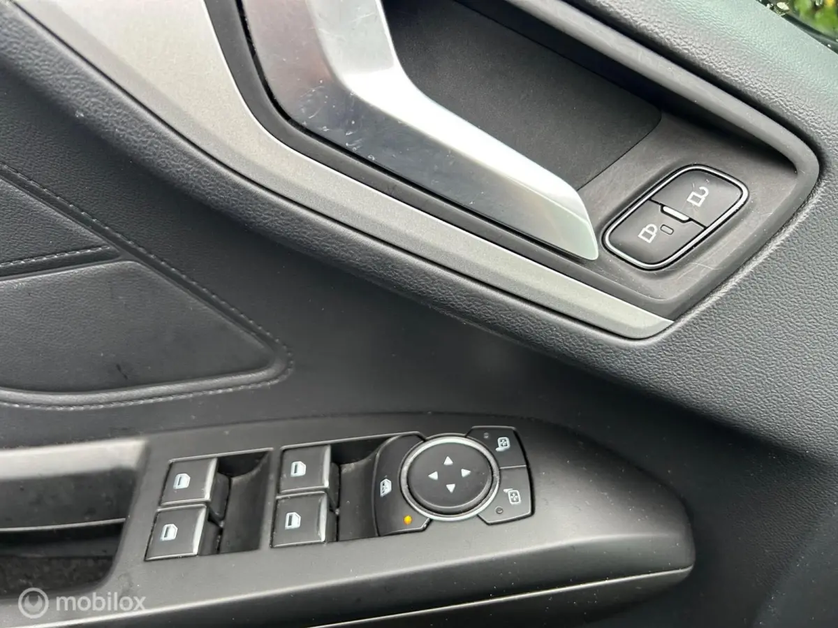 1.0 EcoBoost Hybrid Trend Edition Business Navigatie Camera