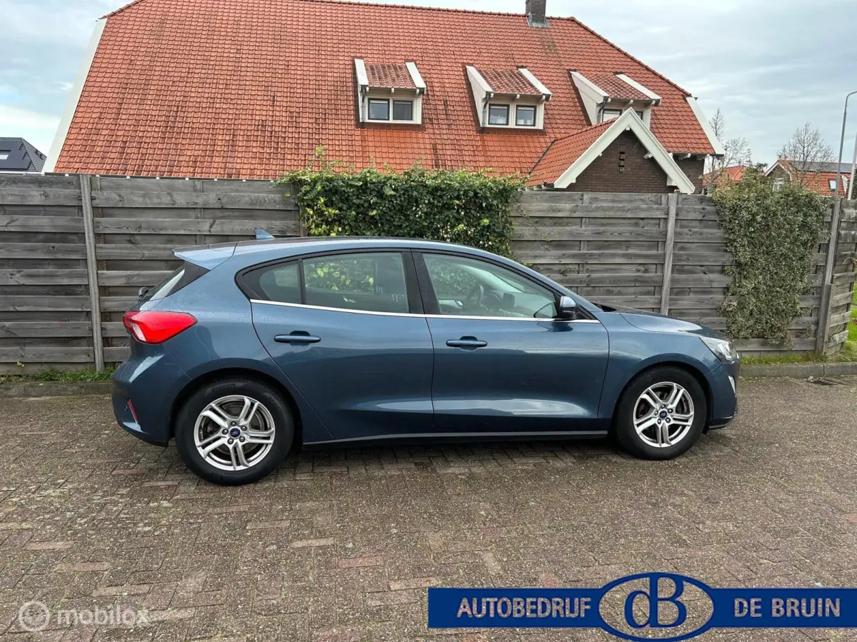 1.0 EcoBoost Hybrid Trend Edition Business Navigatie Camera