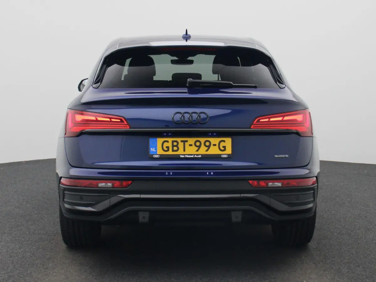 50 TFSI e S edition 299 PK | Demo | Cruise control l Elektrisch instel. voorstoelen l Stoelverwarming l Airco l Navigatie l Achteruitrijcamera l Parkeersensoren l Privacy glas l Optiekpakket