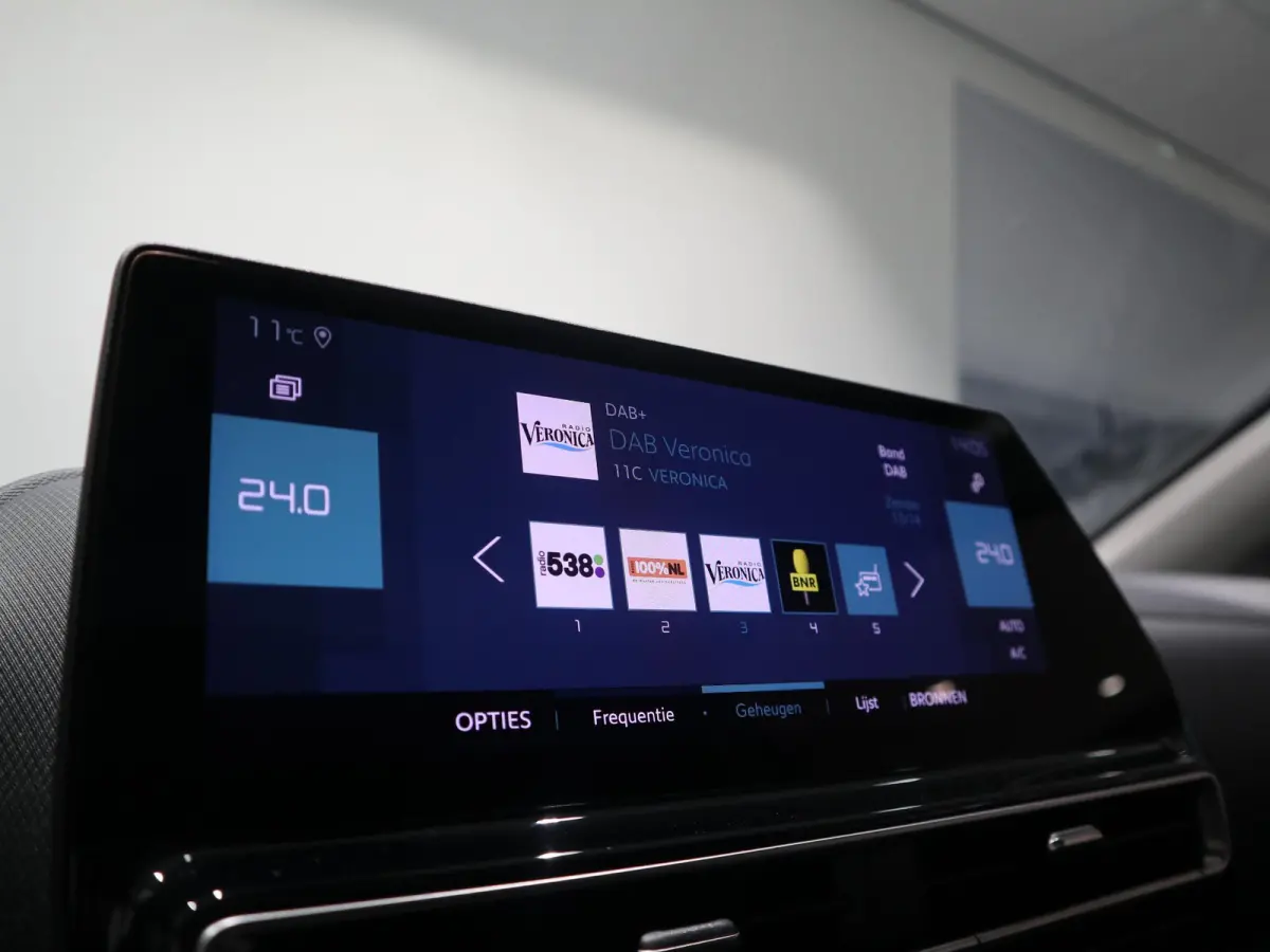 1.6 Plug-in Hybrid 180 ë-Series ë-Series - MASSAGE - PANORAMADAK - CAMERA VOOR + ACHTER