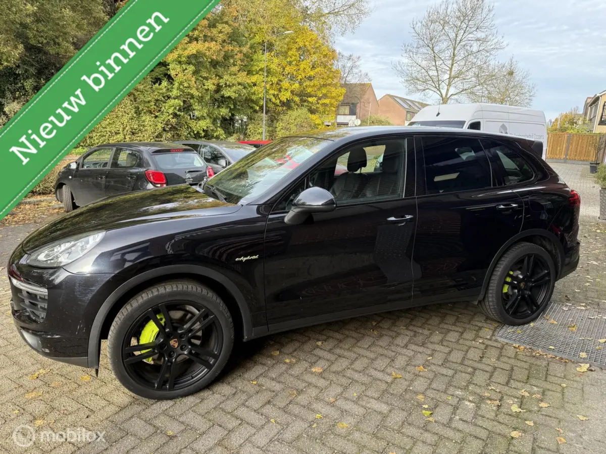 3.0 S E-Hybrid