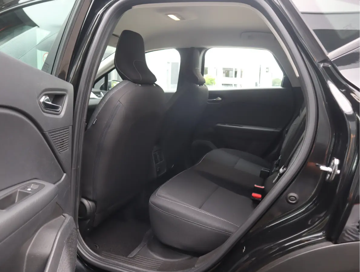 1.3 TCe 140 Business Airco / Elekramen / Cruise / DAB