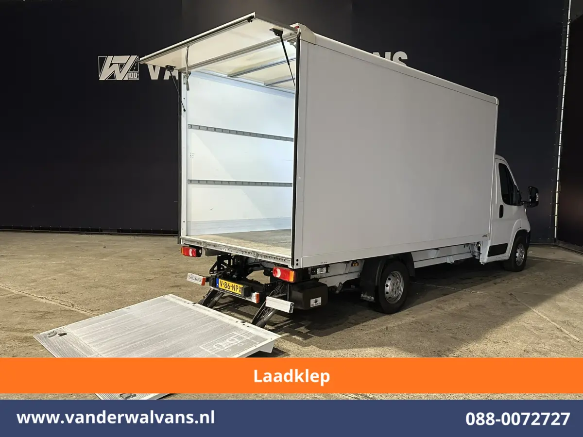 2.2 BlueHDi 141pk Bakwagen 436cm Lang Laadklep Euro6 Airco | 1075kg laadvermogen Bijrijdersbank