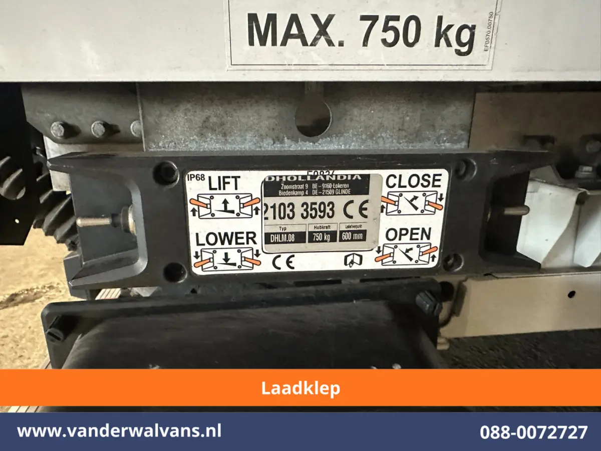 2.2 BlueHDi 141pk Bakwagen 436cm Lang Laadklep Euro6 Airco | 1075kg laadvermogen Bijrijdersbank