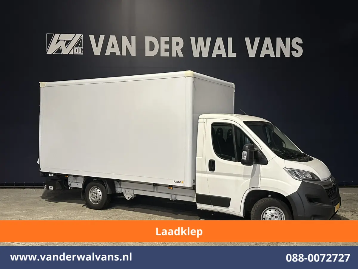 2.2 BlueHDi 141pk Bakwagen 436cm Lang Laadklep Euro6 Airco | 1075kg laadvermogen Bijrijdersbank