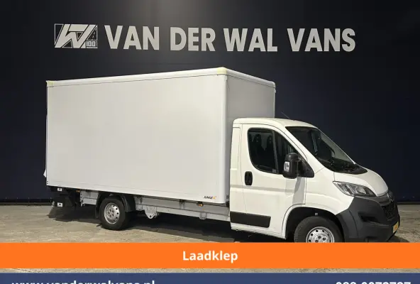 2.2 BlueHDi 141pk Bakwagen 436cm Lang Laadklep Euro6 Airco | 1075kg laadvermogen Bijrijdersbank
