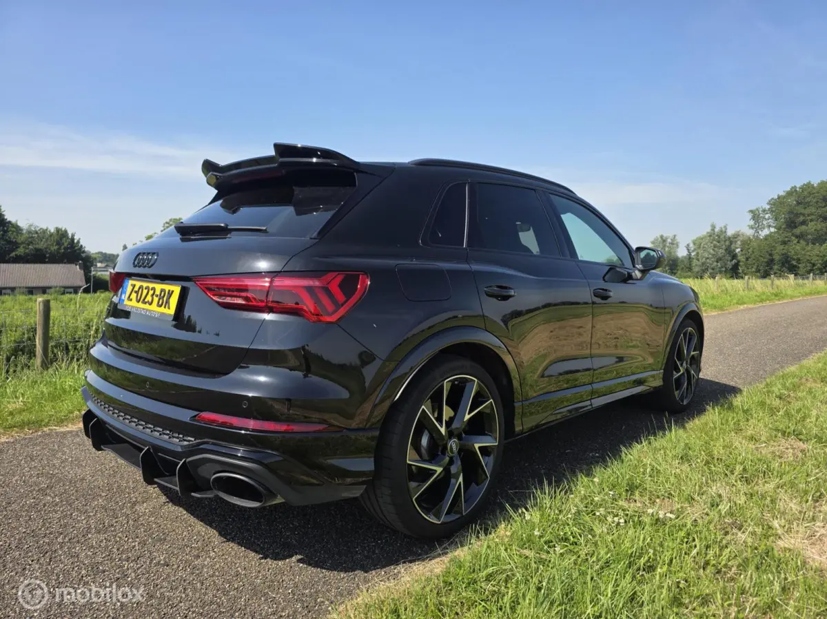 RS 2019 RSQ3 2.5 TFSI quattro LEDER turbo