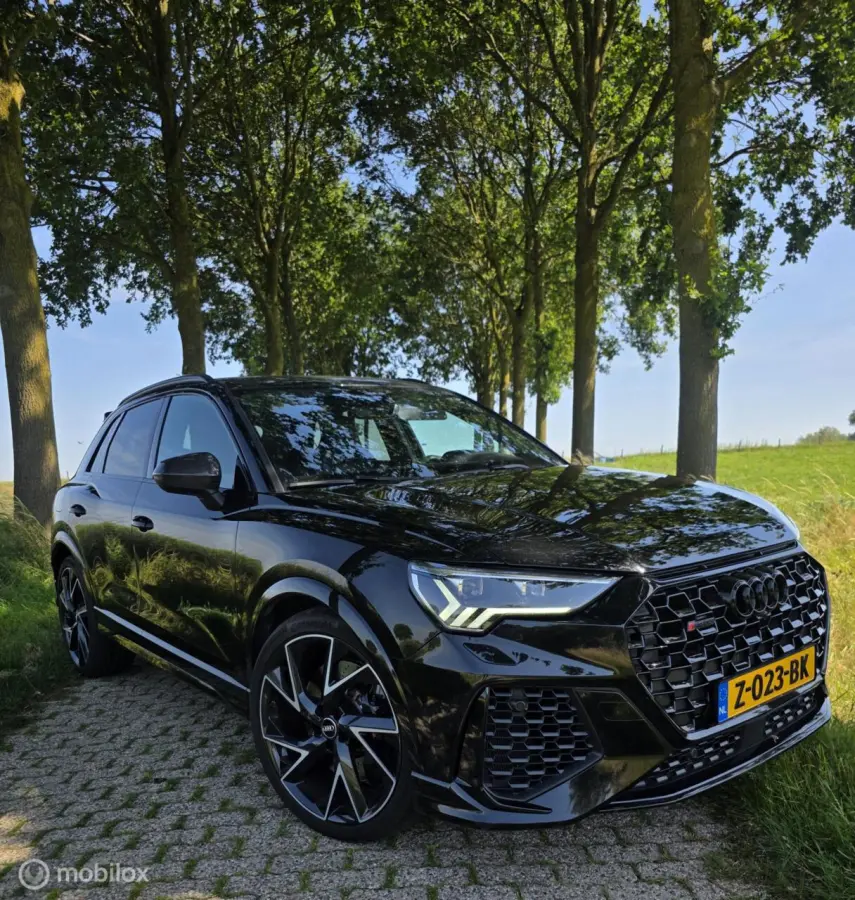 RS 2019 RSQ3 2.5 TFSI quattro LEDER turbo