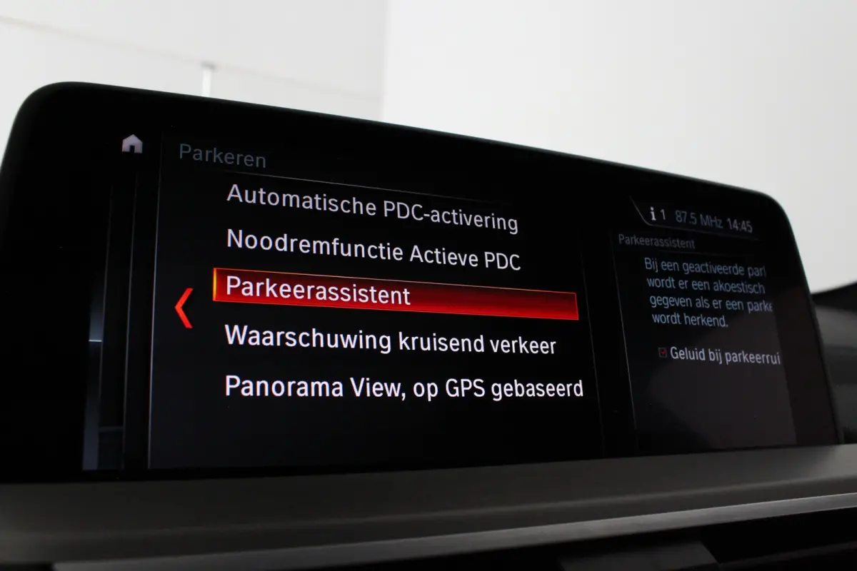 M40i High Executive 354pk > Pano.scuif/360°/H&K/Driving Assistant Plus