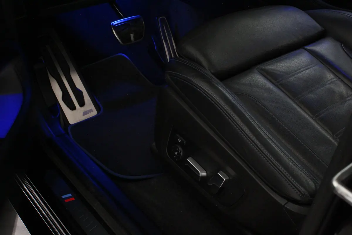 M40i High Executive 354pk > Pano.scuif/360°/H&K/Driving Assistant Plus