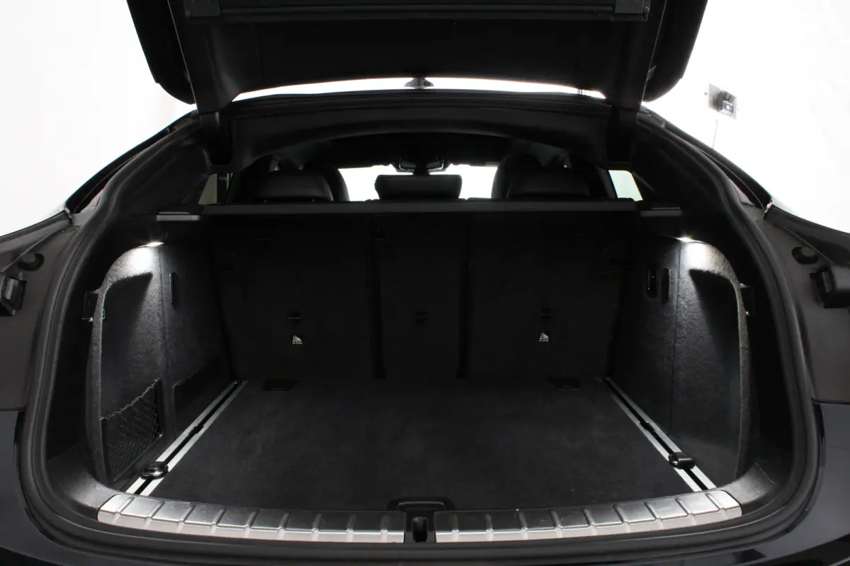 M40i High Executive 354pk > Pano.scuif/360°/H&K/Driving Assistant Plus
