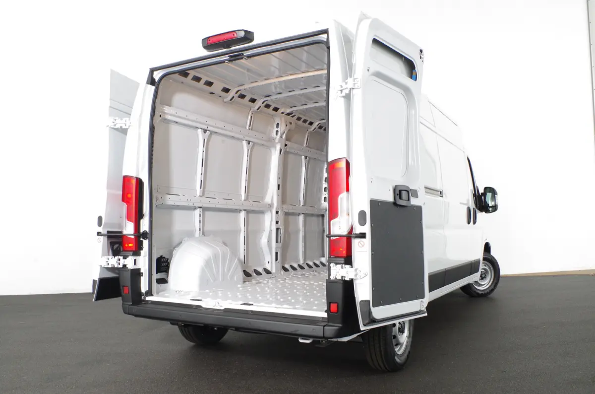 2.2 MultiJet 140 S&S L3H2 3.5t 140pk > LED-koplampen/cruise/camera/270° deuren | 7911 | Operational lease ook mogelijk!