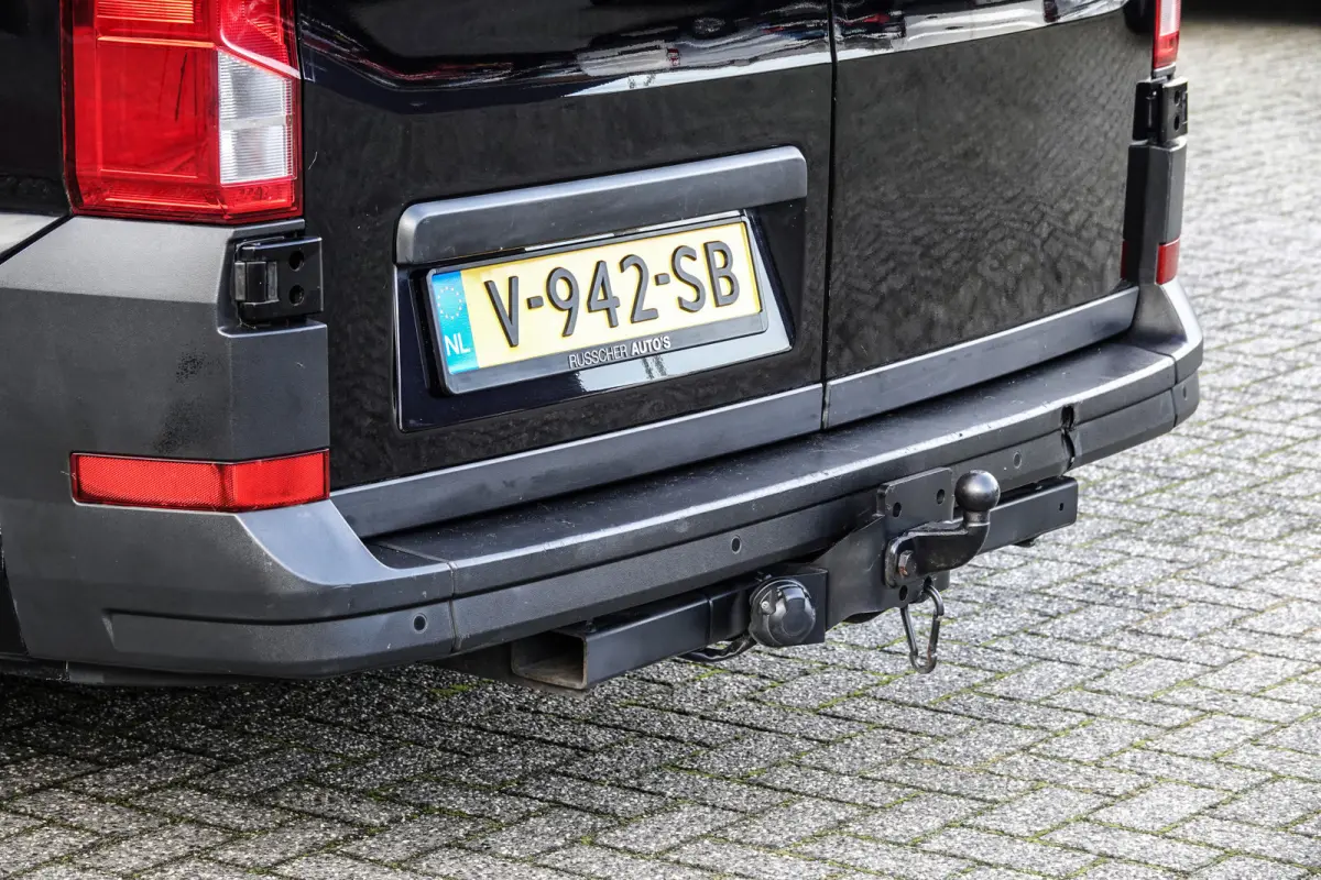 L3H2 | 2.0Tdi 140Pk Aut. | 35 | Dubbele Cabine | 6-Persoons | Trekhaak | 17'' | Deepblack
