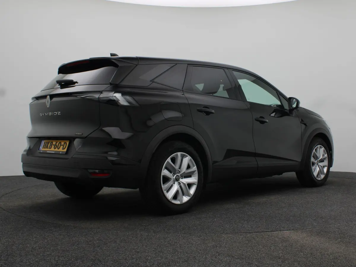 evolution full hybrid E-Tech 145 | Parkeercamera | Navigatie |