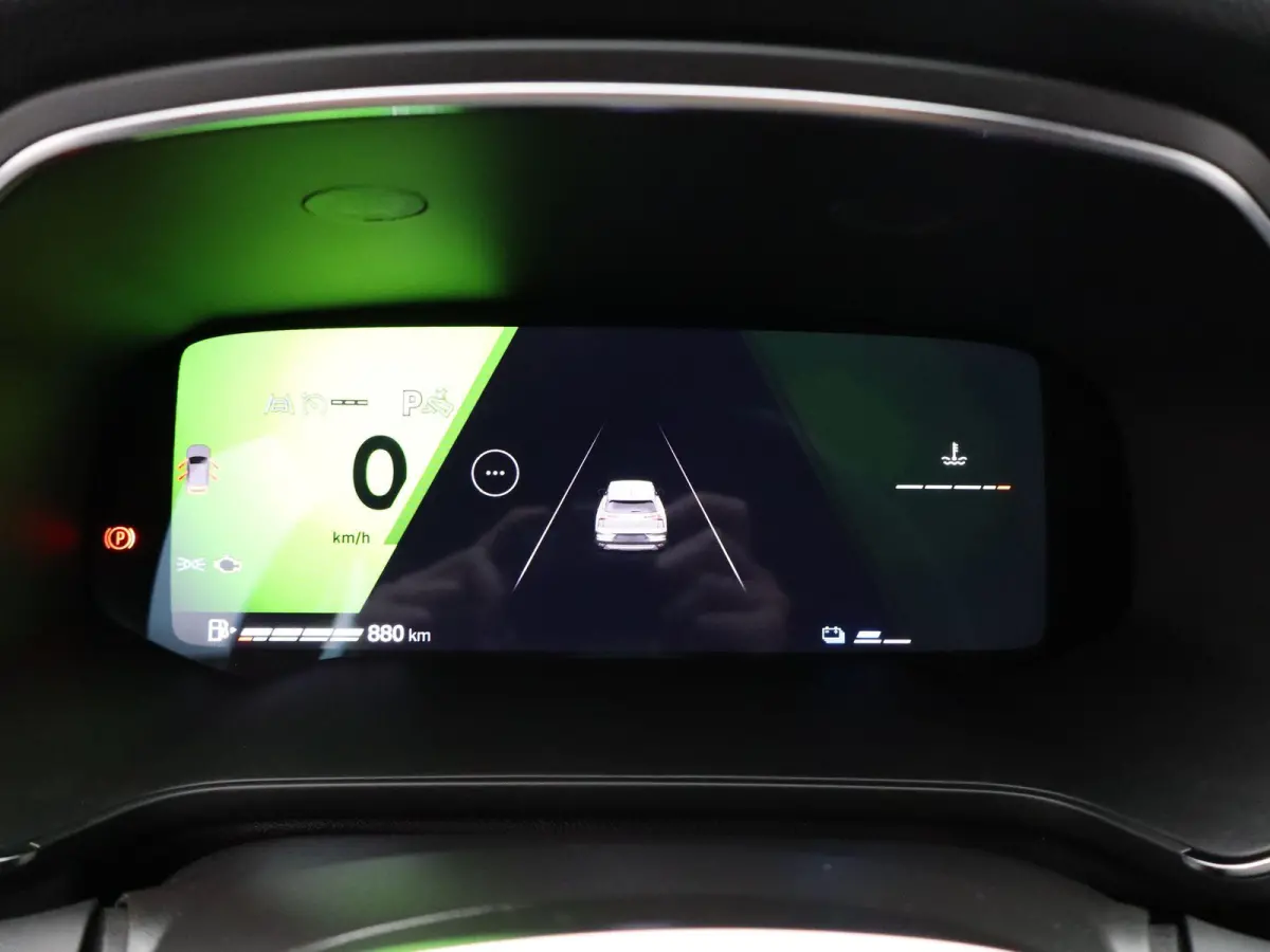 evolution full hybrid E-Tech 145 | Parkeercamera | Navigatie |