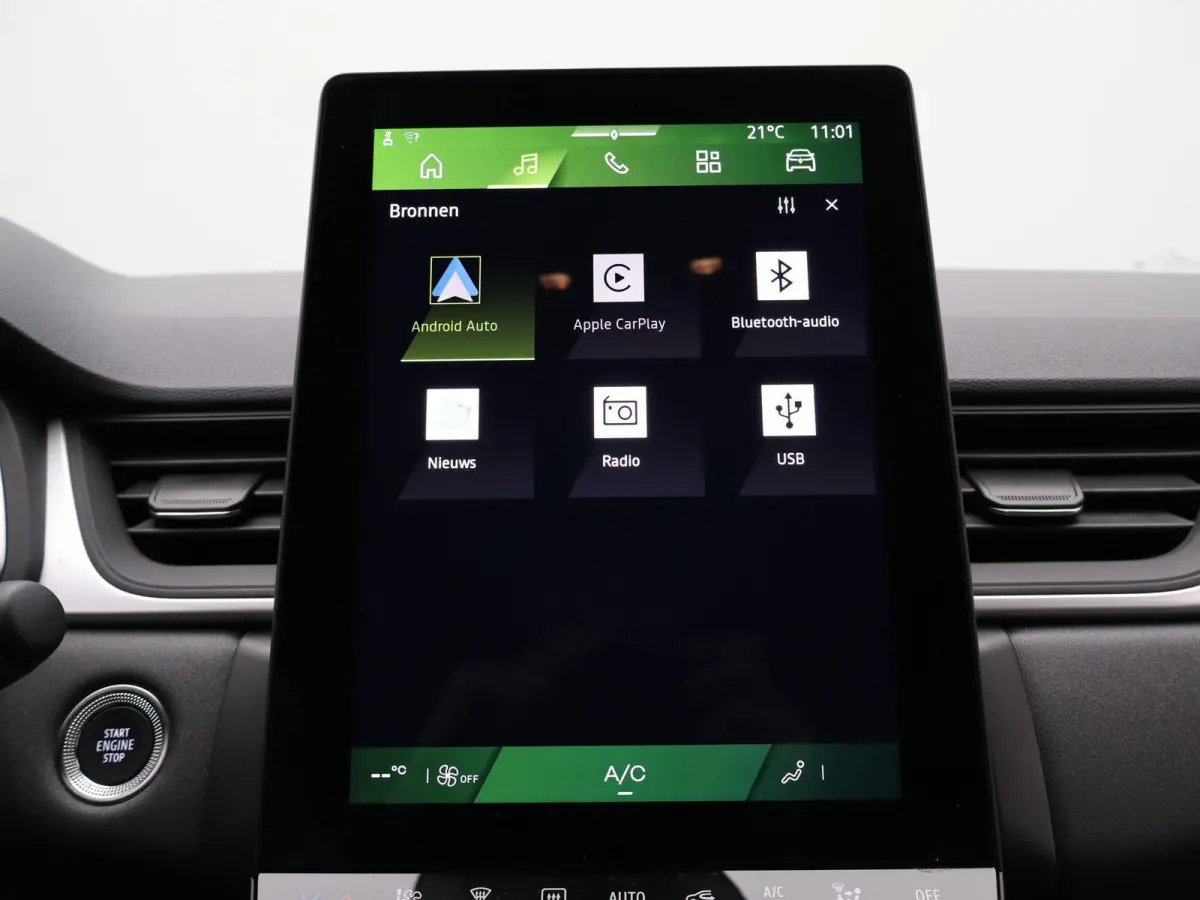 evolution full hybrid E-Tech 145 | Parkeercamera | Navigatie |