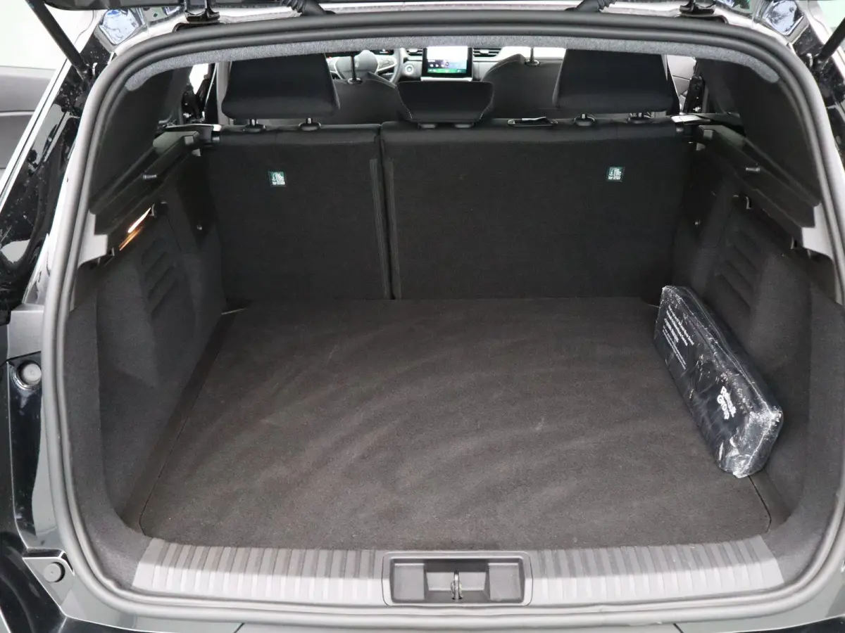 evolution full hybrid E-Tech 145 | Parkeercamera | Navigatie |