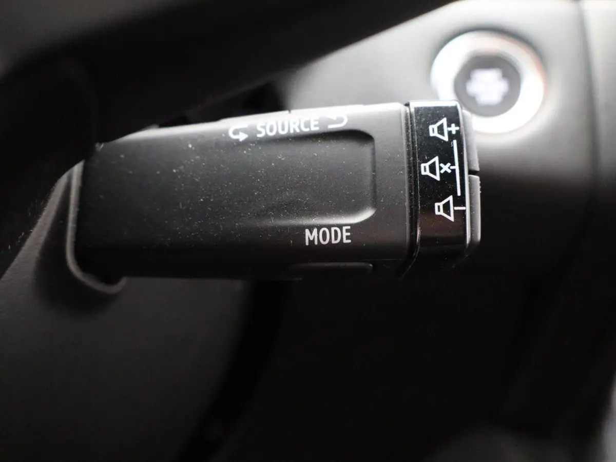 evolution full hybrid E-Tech 145 | Parkeercamera | Navigatie |