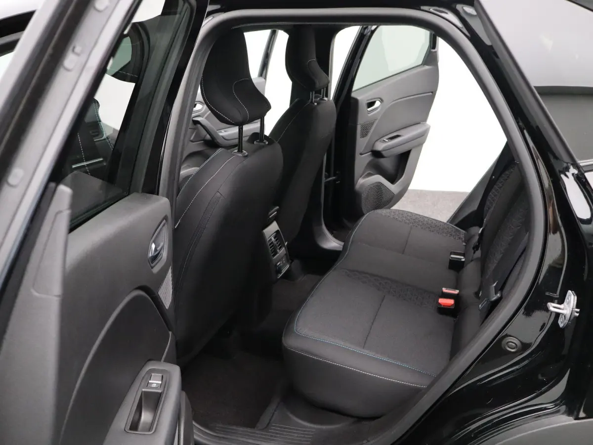 evolution full hybrid E-Tech 145 | Parkeercamera | Navigatie |