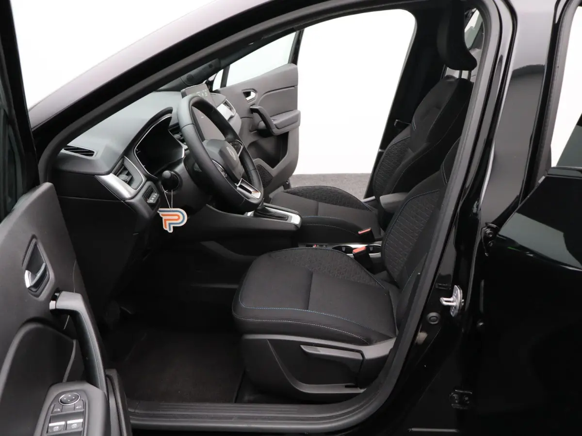 evolution full hybrid E-Tech 145 | Parkeercamera | Navigatie |