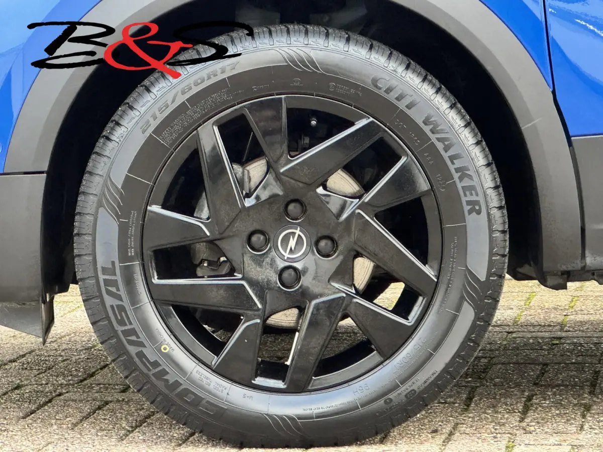 1.2 Turbo GS Line Adaptive cruise Climate control Dodehoekdetectie Parkeercamera/sensoren Apple/Android carplay