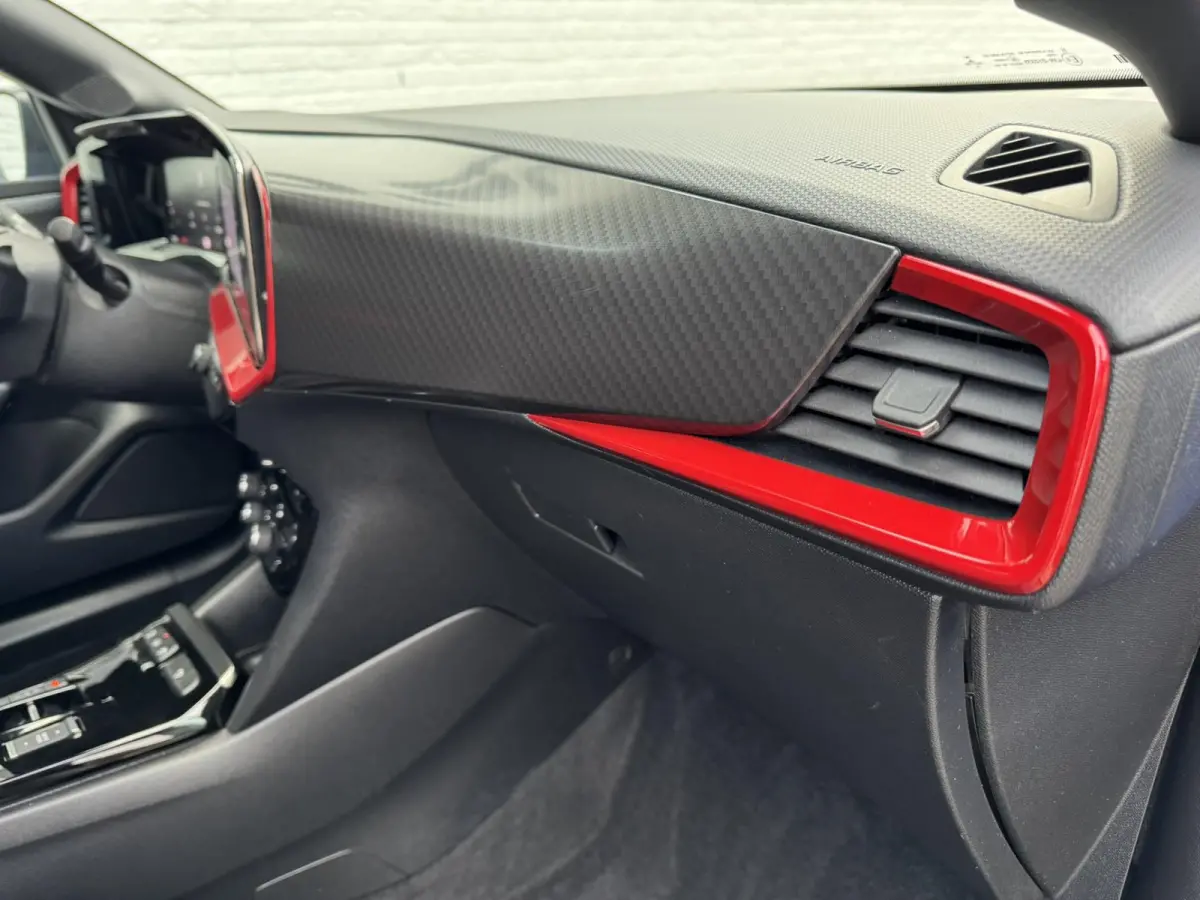 1.2 Turbo GS Line Adaptive cruise Climate control Dodehoekdetectie Parkeercamera/sensoren Apple/Android carplay