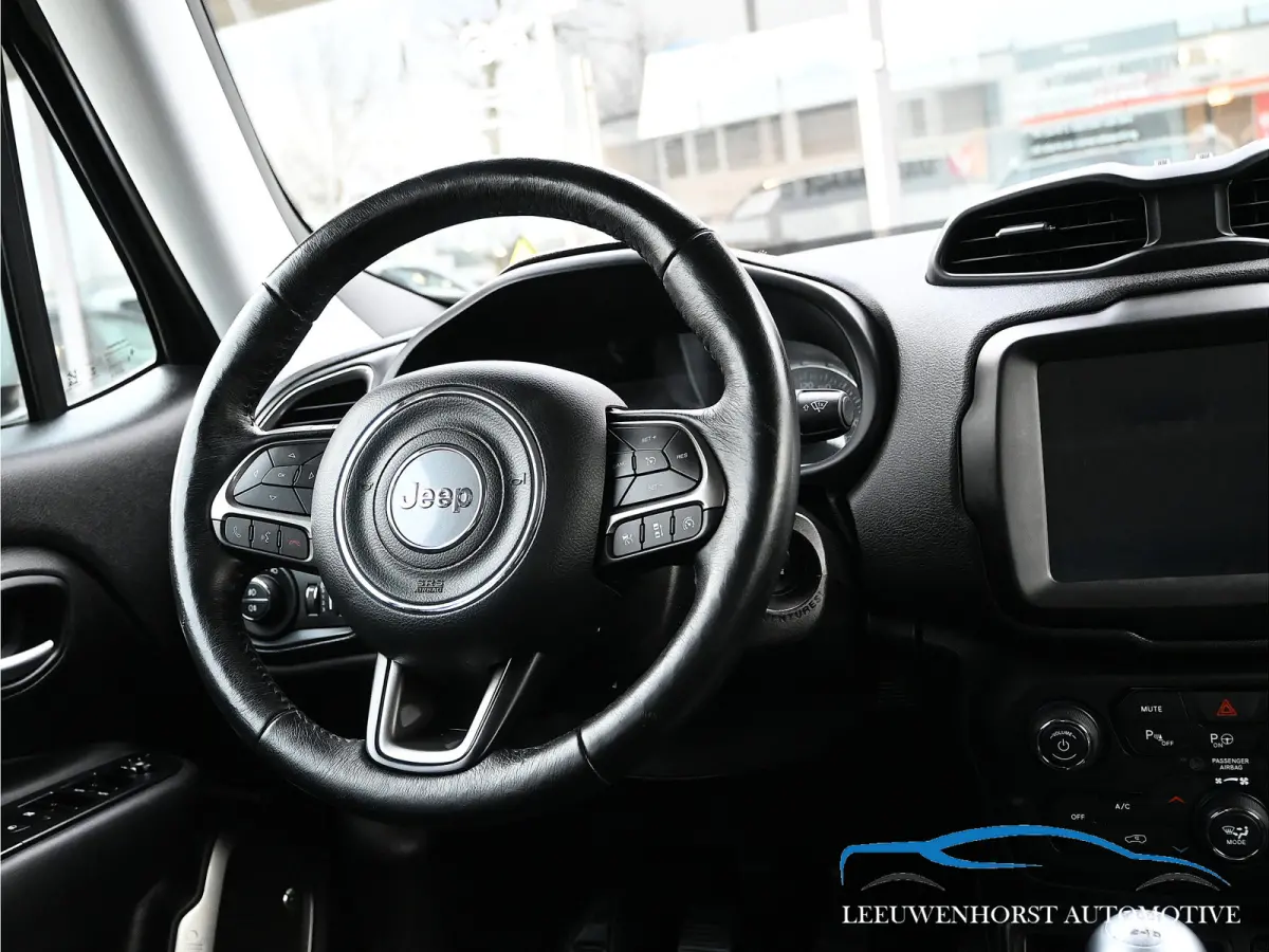 1.4 MultiAir Limited, camera, adapt. cruise, navi, 2 x PDC, clima, voll. onderh. historie