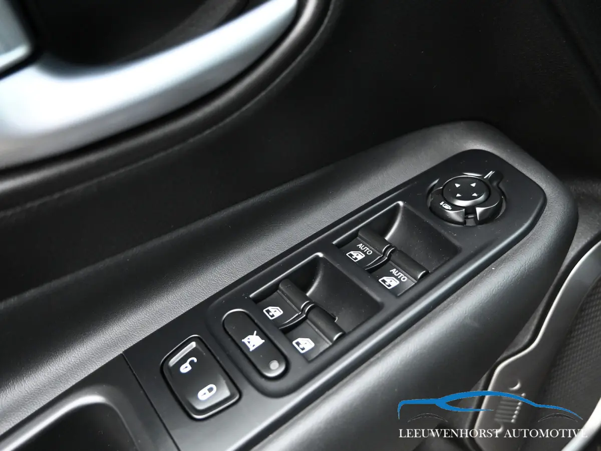 1.4 MultiAir Limited, camera, adapt. cruise, navi, 2 x PDC, clima, voll. onderh. historie