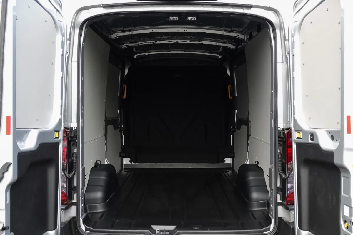 L2H2 | 165Pk A8 Aut. | Raptor Edition | 2x Schuifdeur | Achteruitrijcamera | Trekhaak | 19'' | Moondust Silver