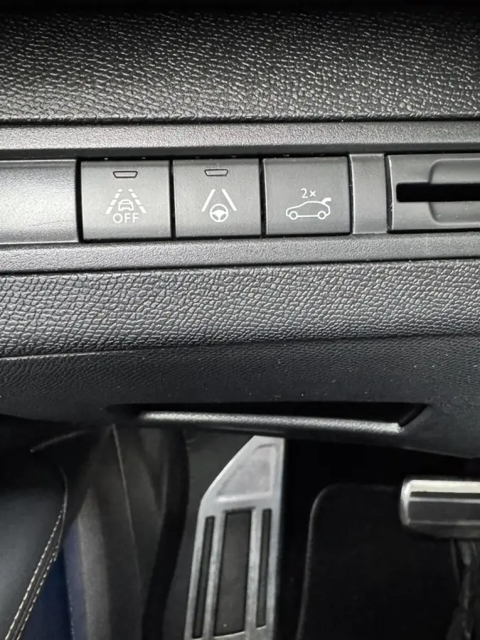 1.6 PureTech Blue Lease GT / CARPLAY / TREKHAAK