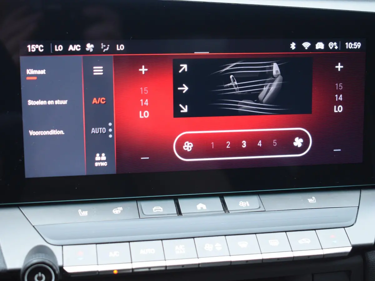 54 kWh GS | NAVI | 18" LICHTMETALEN VELGEN | AGR COMFORTSTOEL | STOELVERWARMING | PARKEERSENSOREN MET CAMERA | 15 KM