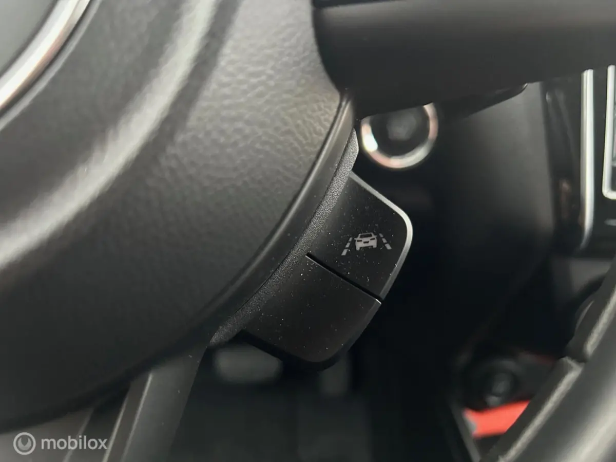 1.2 Style Smart Hybrid Automaat Navigatie, camera