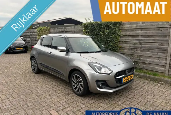 1.2 Style Smart Hybrid Automaat Navigatie, camera