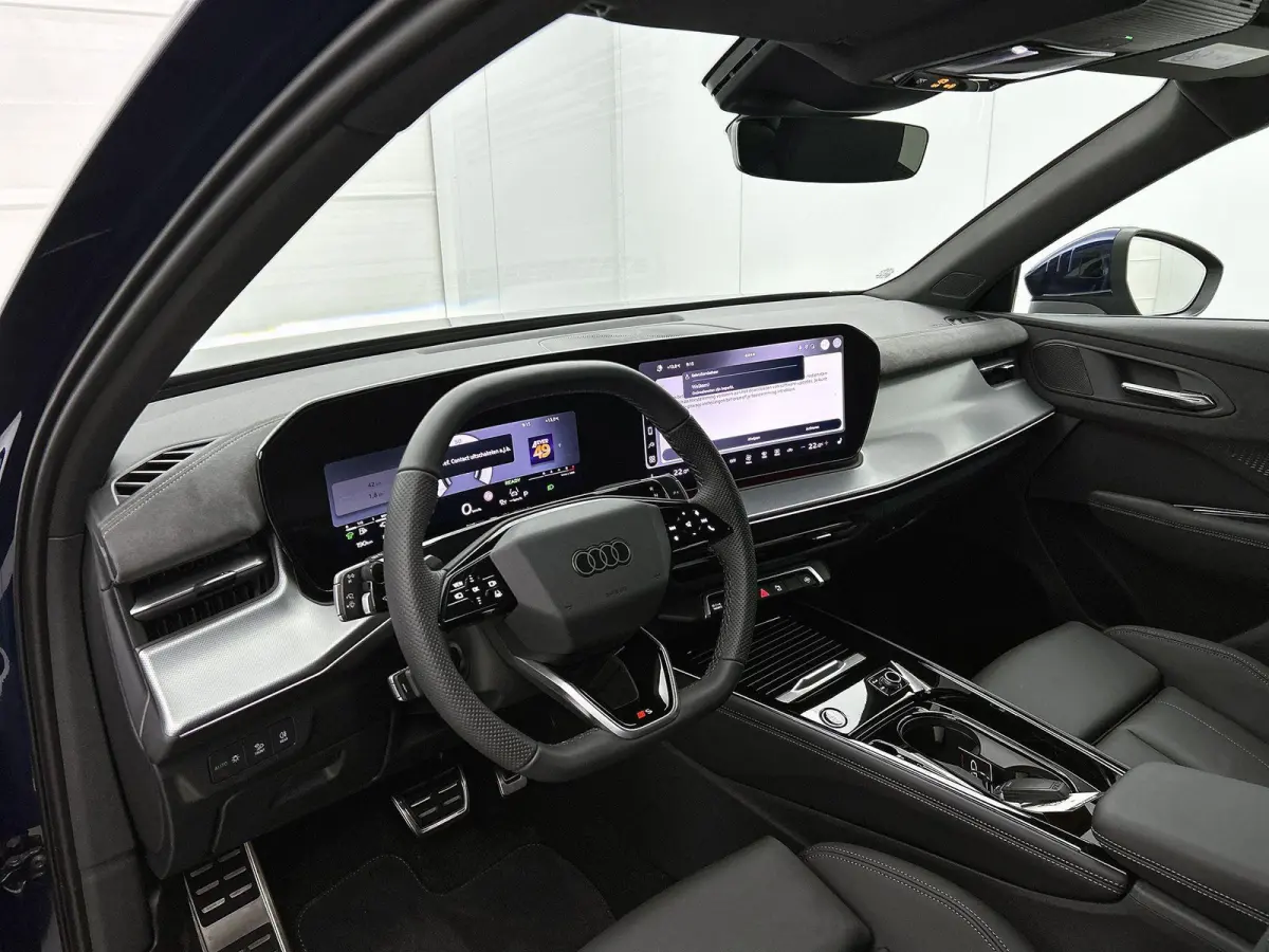 1.5 200kW e-hybrid S edition 272 PK | S line | Navigatiesysteem | Achteruitrijcamera | Adaptieve cruise controle | Tech plus | Stoelverwarming | Privacy glas | Audi drive select | LED achter