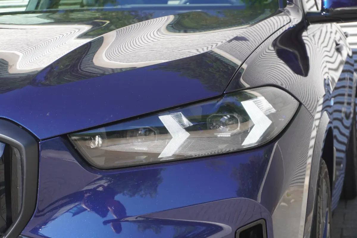 xDrive50e M Sportpakket Pro | Travel Pack | Innovation Pack | Soft-Close-Automatic voor portieren | Glazen panoramadak | Driving Assistant Professional | HIFI System Harman Kardon |