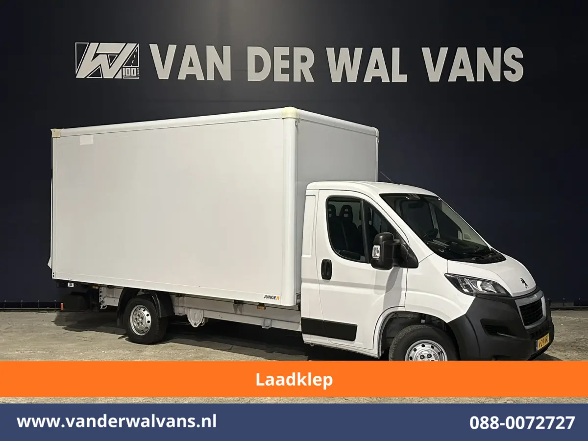 2.2 BlueHDi 141pk Bakwagen 435cm Lang Laadklep Euro6 Airco | 1055kg laadvermogen | Cruisecontrol Bijrijdersbank