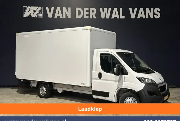 2.2 BlueHDi 141pk Bakwagen 435cm Lang Laadklep Euro6 Airco | 1055kg laadvermogen | Cruisecontrol Bijrijdersbank