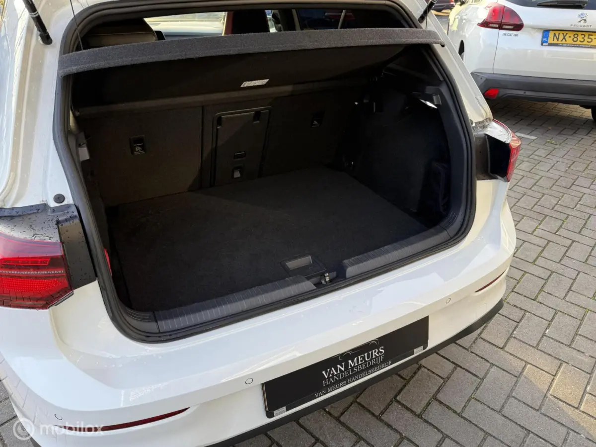 2.0 TSI GTI Clubsport, Panoramadak, IQ lights, Achteruitrijcamera, Stuur/stoel verwarming, APK 01-2027