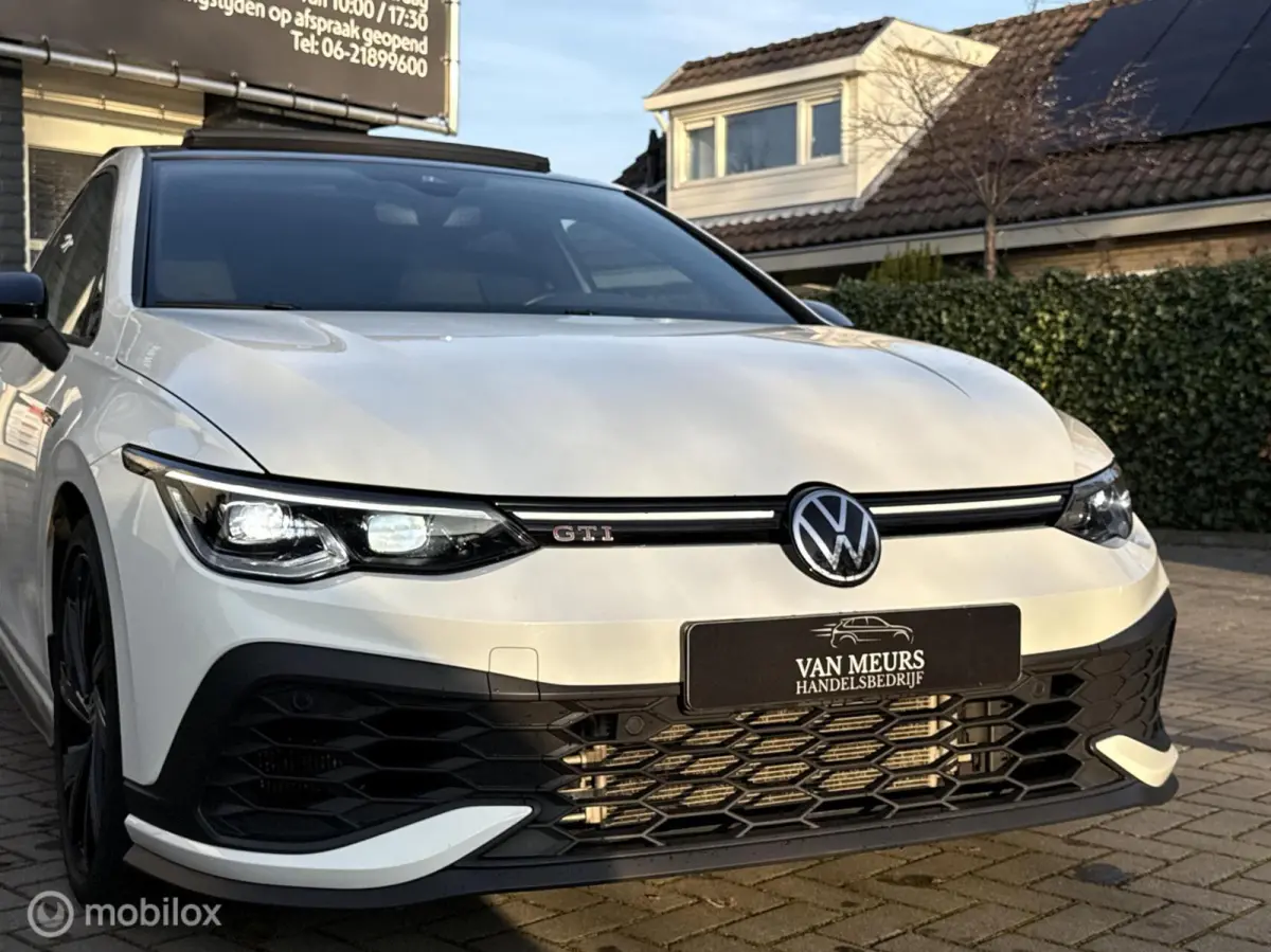2.0 TSI GTI Clubsport, Panoramadak, IQ lights, Achteruitrijcamera, Stuur/stoel verwarming, APK 01-2027