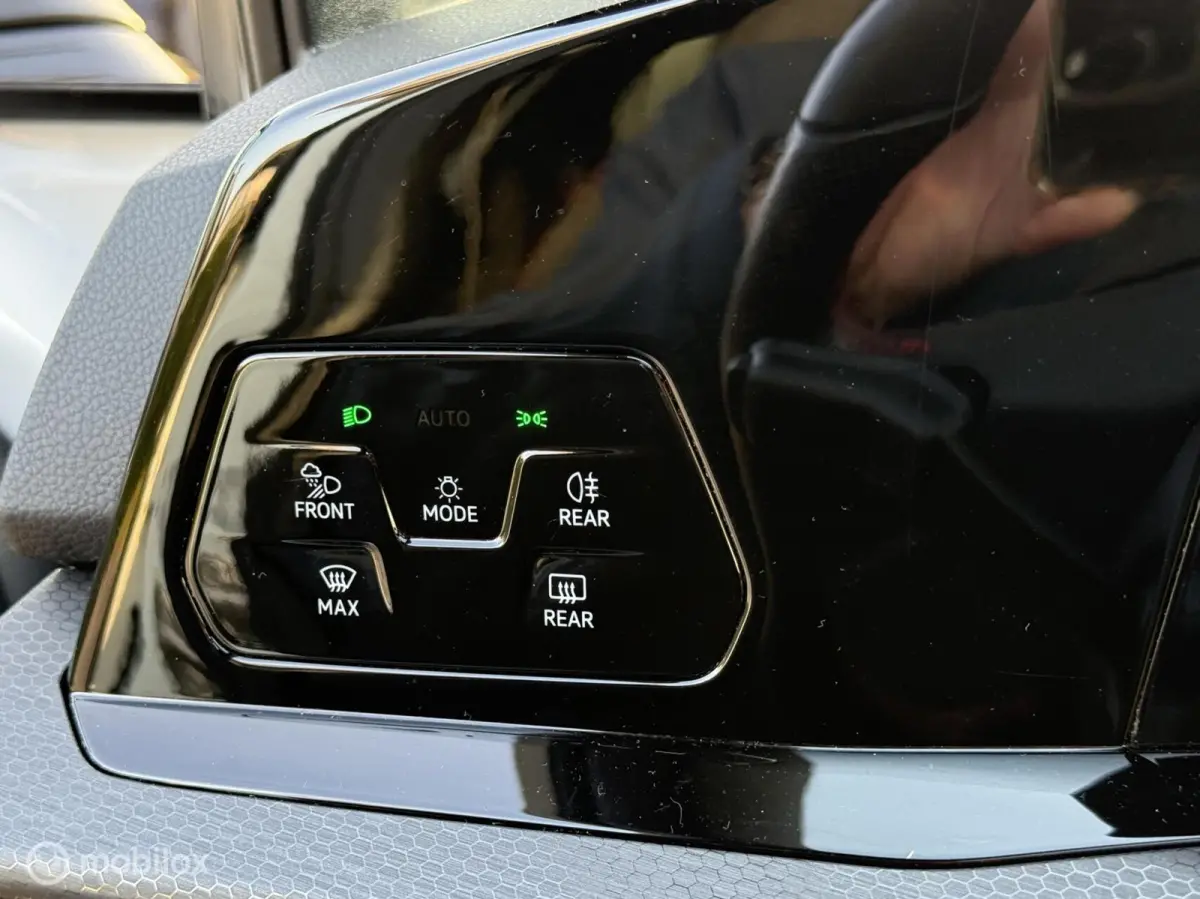 2.0 TSI GTI Clubsport, Panoramadak, IQ lights, Achteruitrijcamera, Stuur/stoel verwarming, APK 01-2027